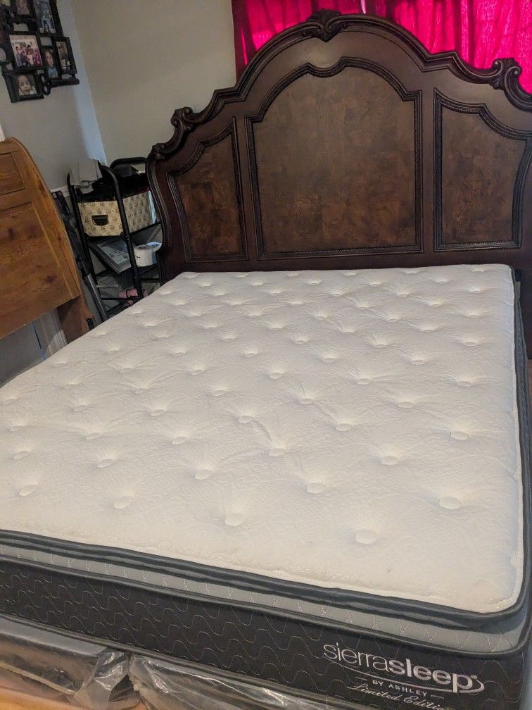 Bed Frame With Bed Set (SleepMatress)