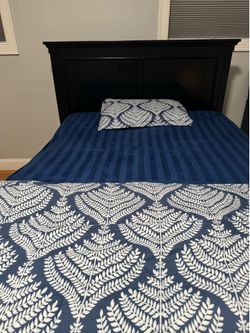Full size bed with mattress and box spring