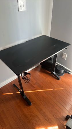 Gaming desk