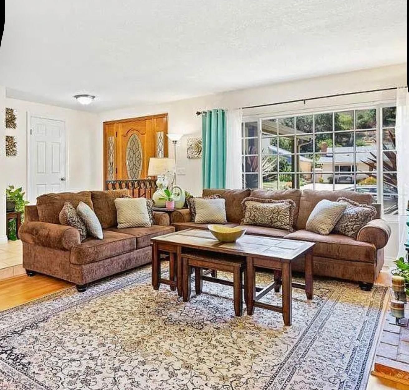 New Condition Sofa and Loveseat Set (No Scratches, Pets, Smoking Or Tears)