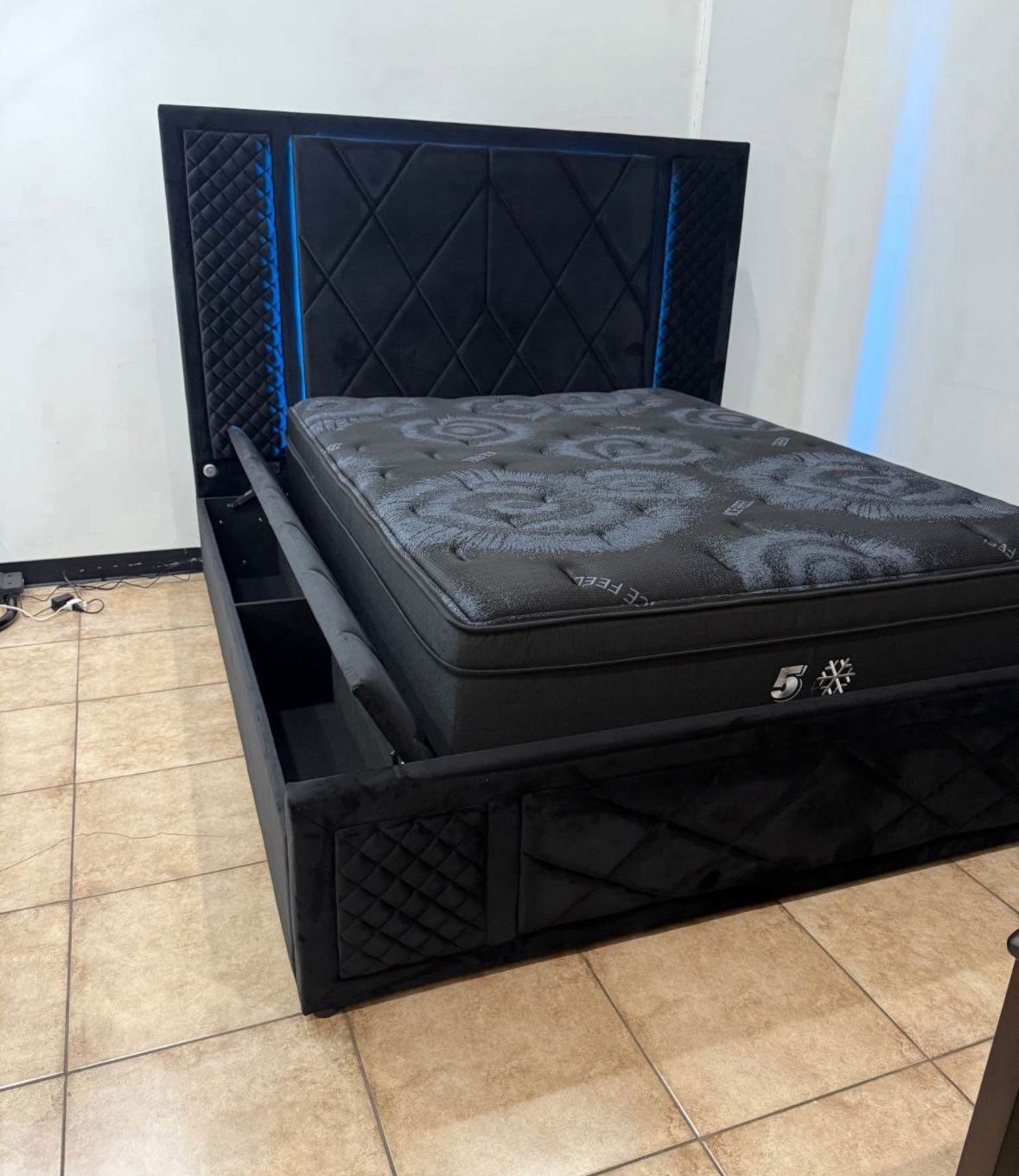 NEW IN BOX-  Black Velvet Platform/ Storage Bed Frame King & Queen Size LED LIGHTS & BLUETOOTH