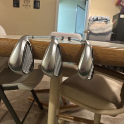 Cleveland CBX4 Zipcore Wedges 52, 56, & 60