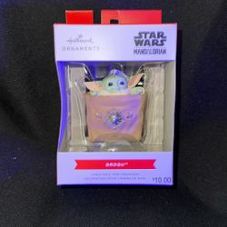 Hallmark Ornaments Star Wars MANDALORIAN GROGU 