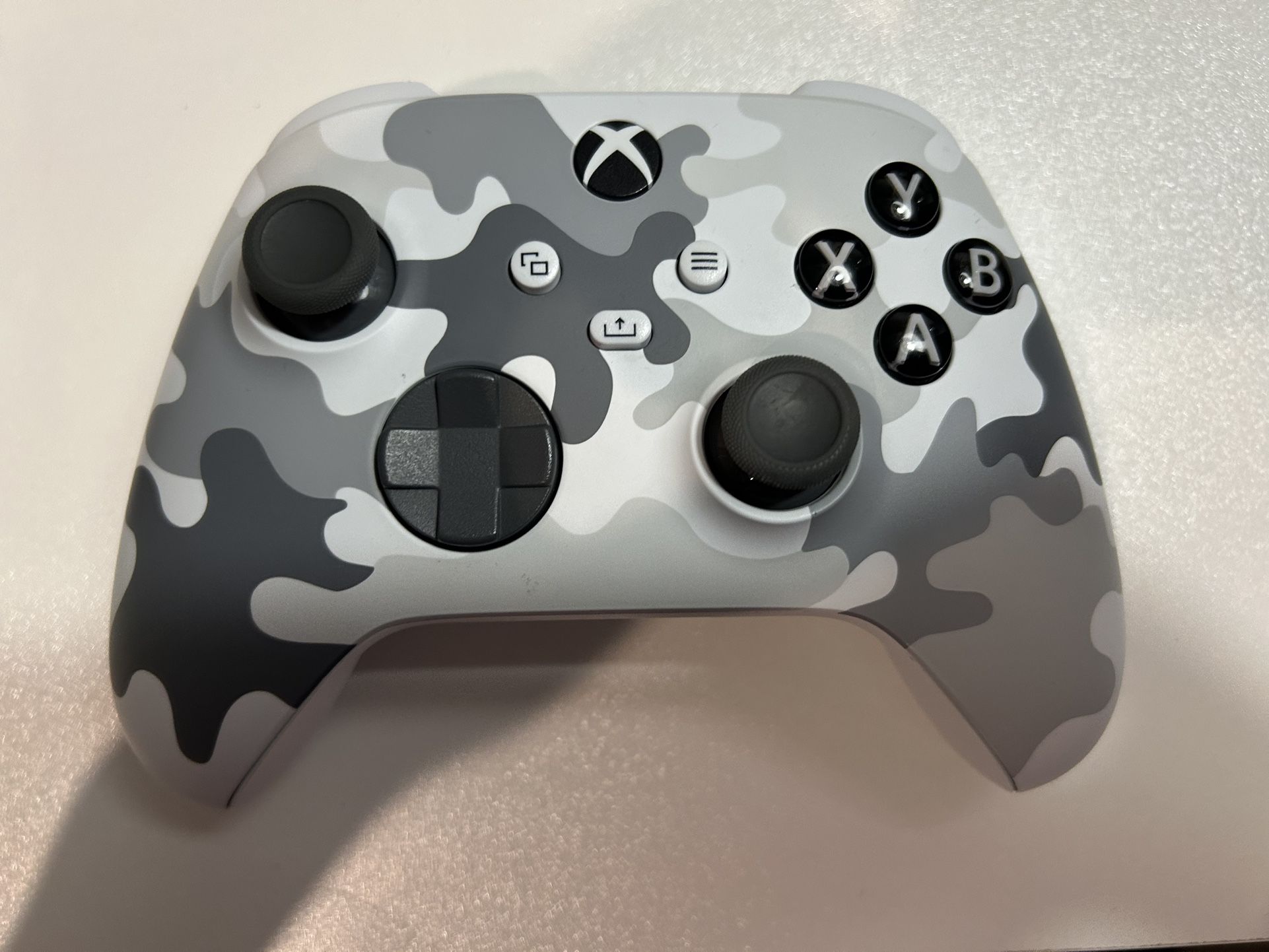 Xbox Custom Camp With Xbox Charger