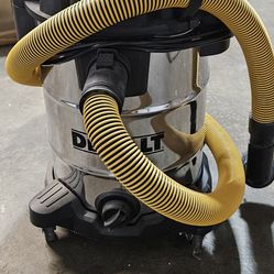 Dewalt shop vacuum