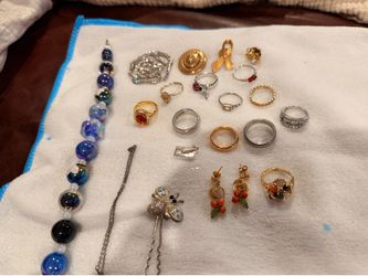 Rings and brooches Misc