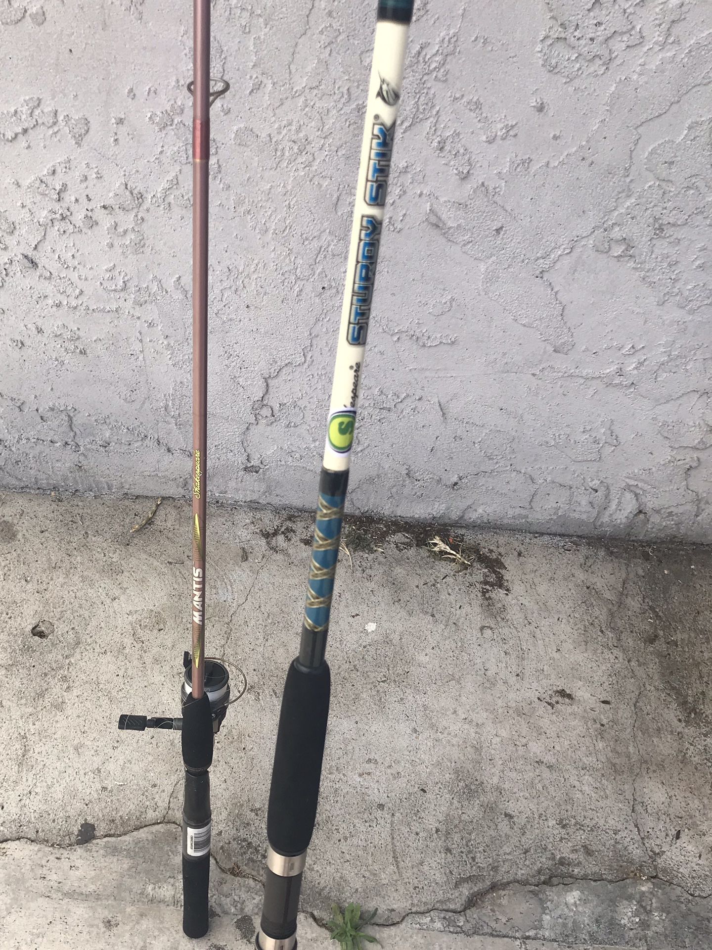 FiSHinG PoLes 🎣 price for BOTH 15$