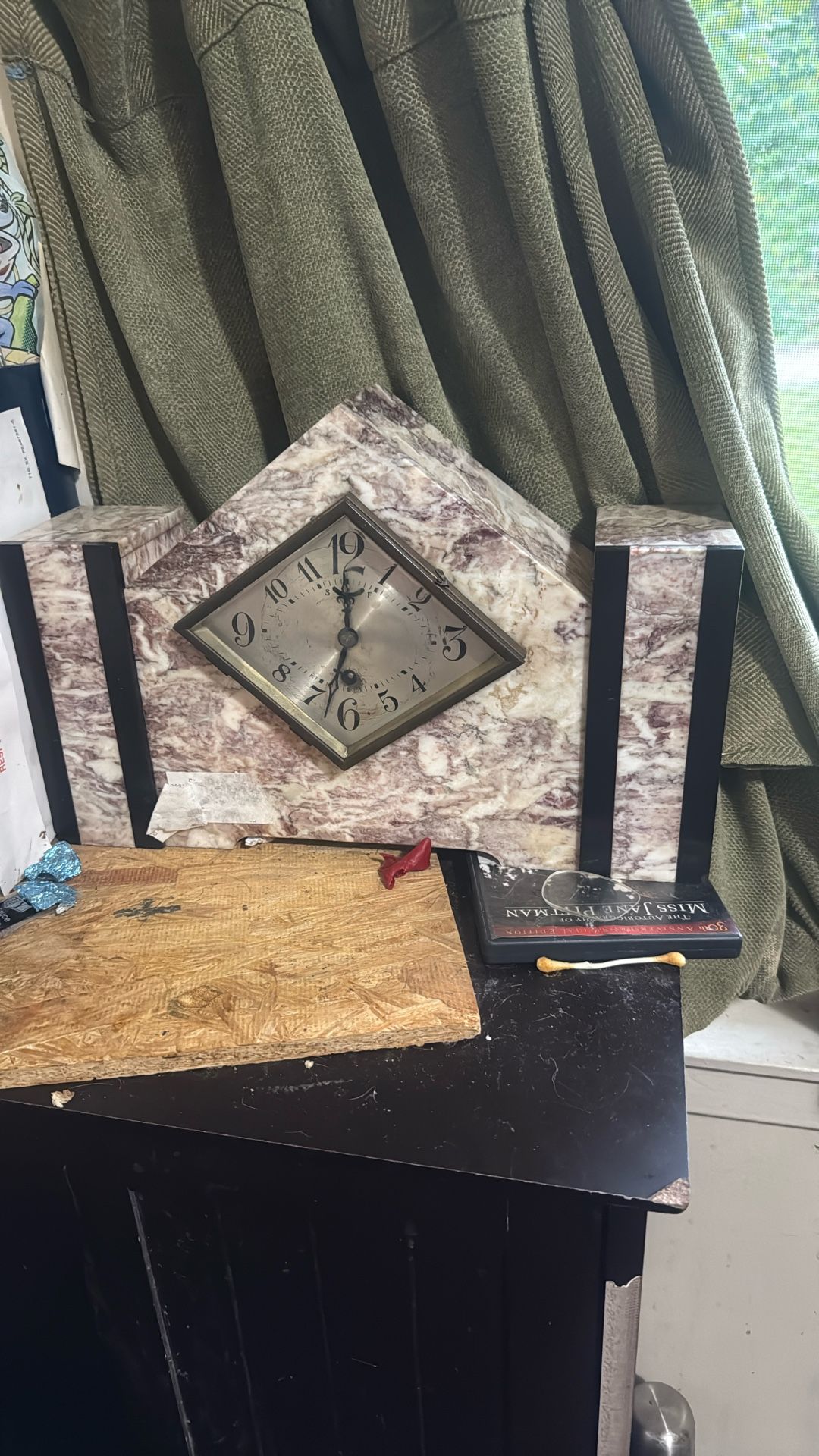 1930 Art Deco Clock