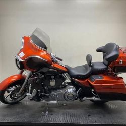 2012 Harley-Davidson CVO Street Glide
