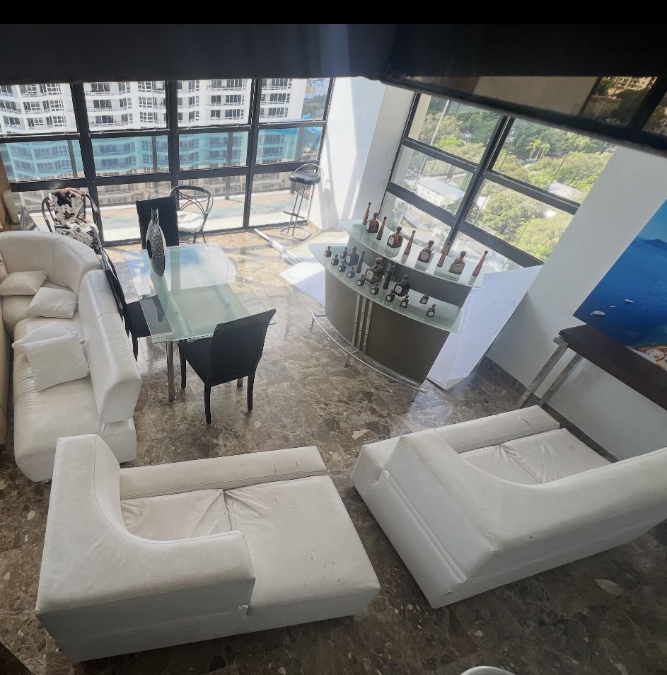 Free White couches