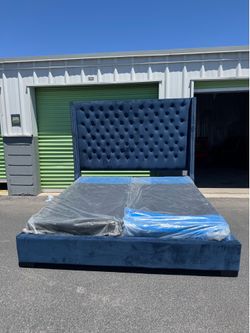 King bedframe