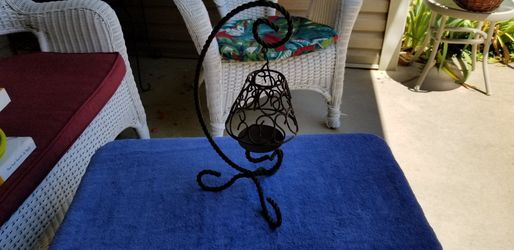 Metal Candle Holder
