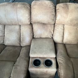Double Reclining Couch 