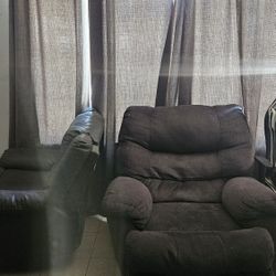 Recliner chairs 