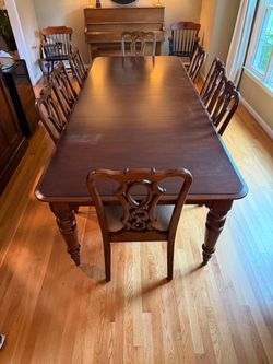 Luxury Dining Table