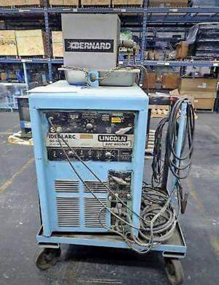 Lincoln Tig Welder 300/300