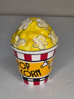 Ceramic Popcorn Bucket Salt Shaker Red White Striped Movie Theater Novelty