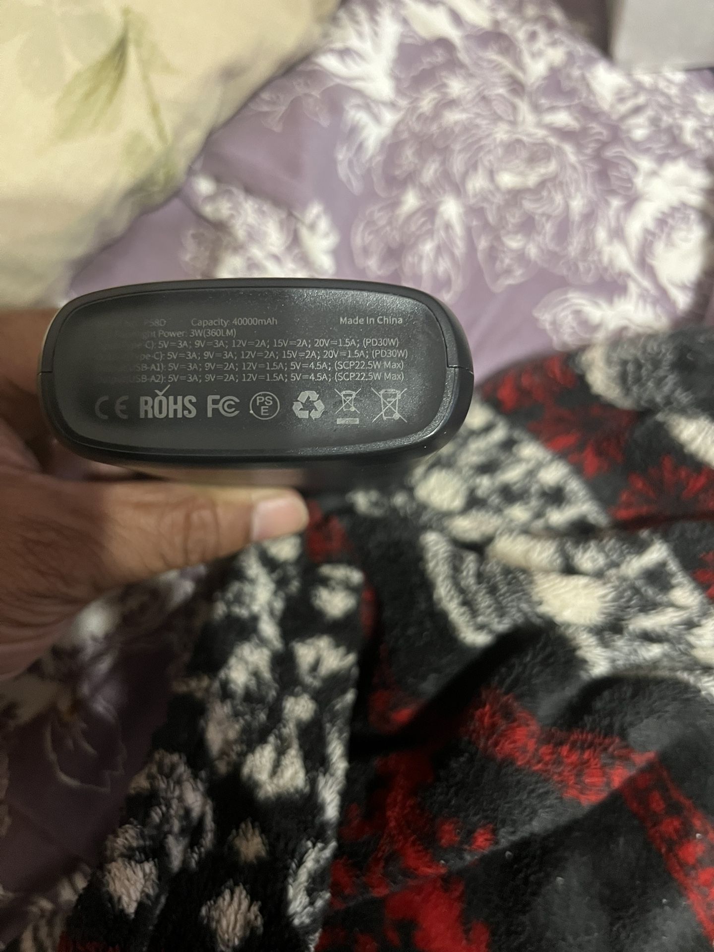 Portable-Charger-Power-Bank - 40000mAh Power Bank PD 30W and QC 4.0 Quick Charging Built-in Bright flashlight LED Display 2 USB 1Type-C Output for Mos