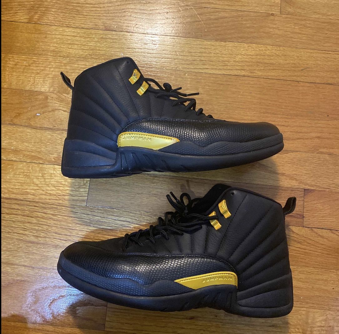 Jordan 12 Black Taxi