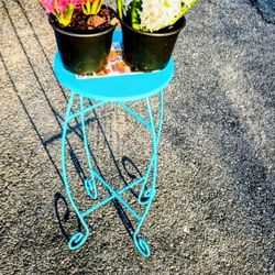 Small Coastal / Beachy Table 