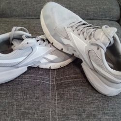 Men's Grey Reebok Shoes Size 9. 