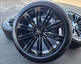 23" Range Rover New 2025 OEM Wheels and Tires