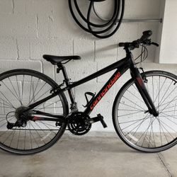 Cannondale Quick Four Hybrid Bike