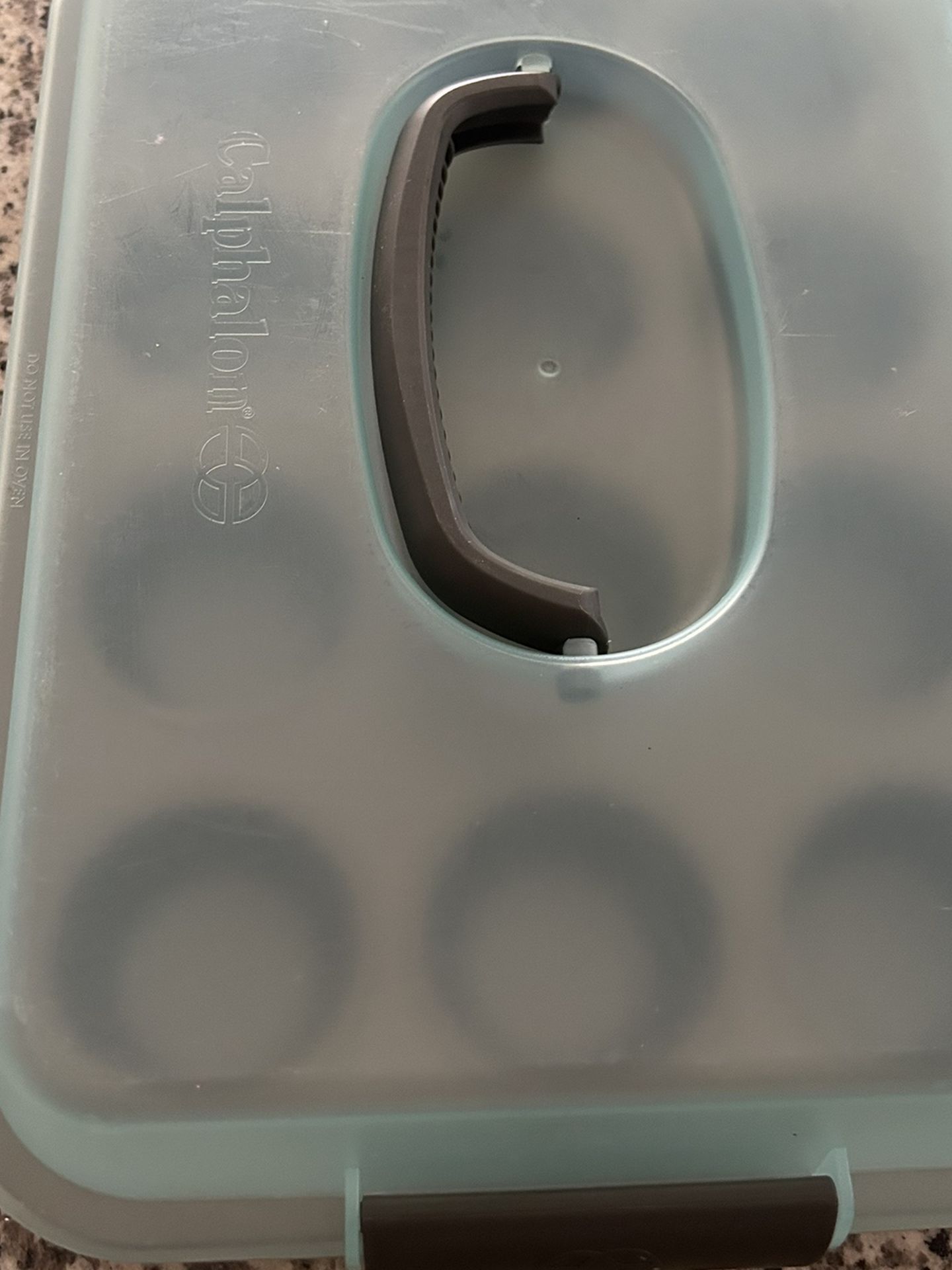 Cupcake Carrier -Calphalon