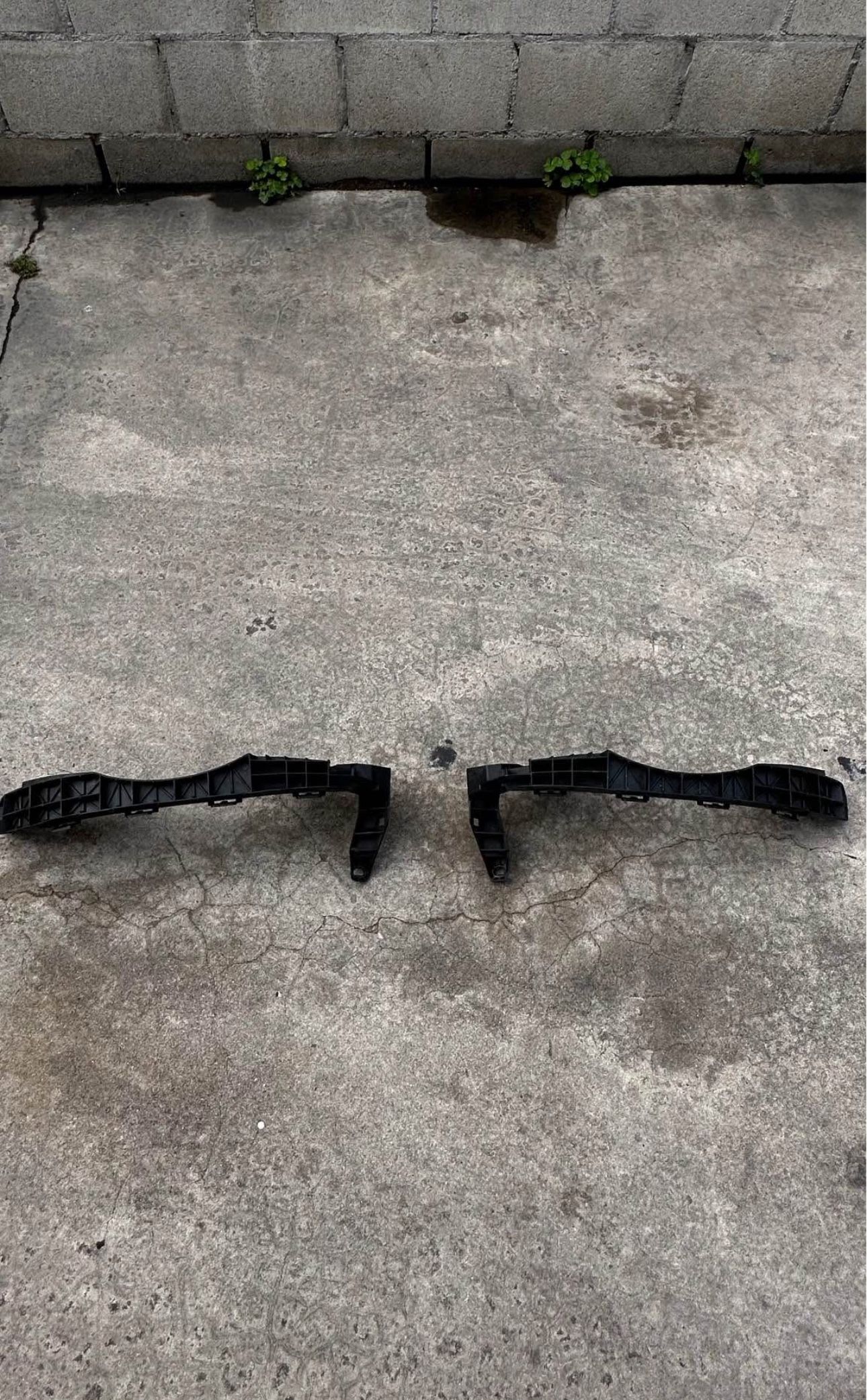 OEM 2013-2017 HONDA ACCORD SEDAN HEADLIGHT BRACKET UPPER SUPPORT COVER LEFT AND RIGHT