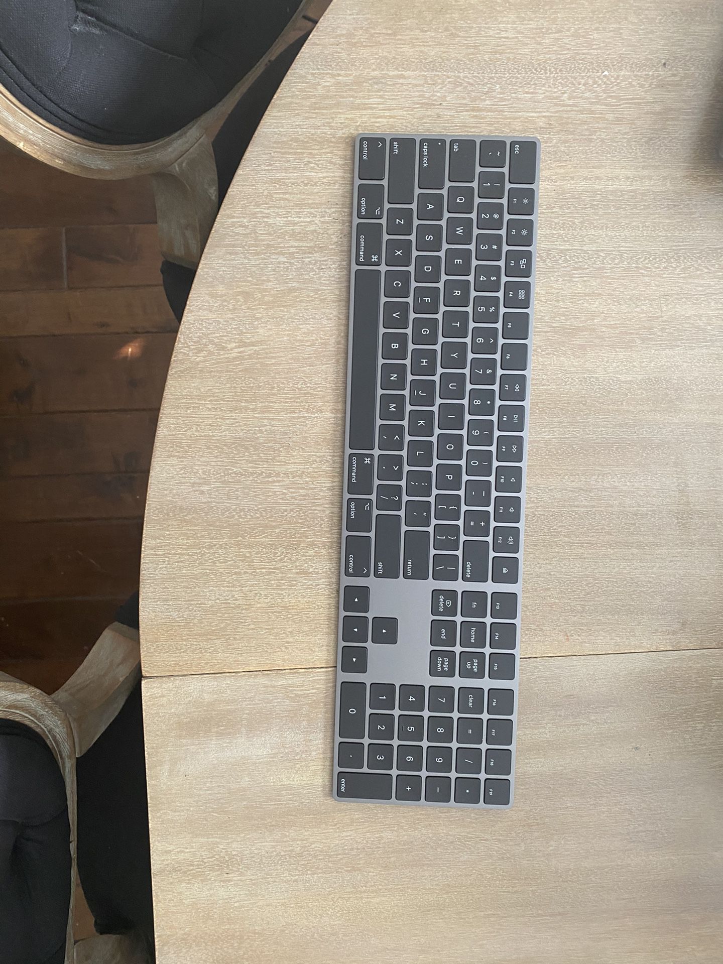 Apple Magic Keyboard with Numeric Keypad (Wireless, Rechargable) (US English) - Space Gray