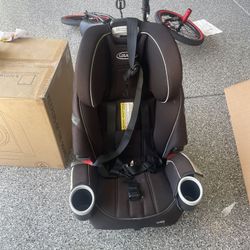 Graco Car seat.  