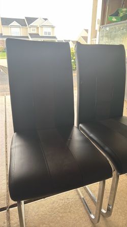Dinner chair