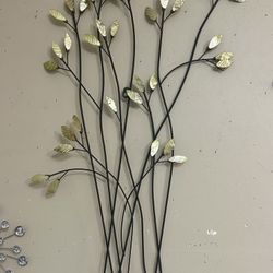 Pier 1 Leaved Wall Decor 34x19