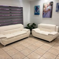 Tivoli sofas in white
