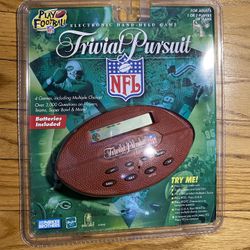 1998 NFL Trivial Pursuit Electronic Handheld Trivia Game NEW! 