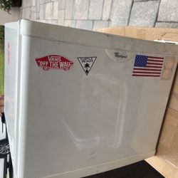 Mini Refrigerator 