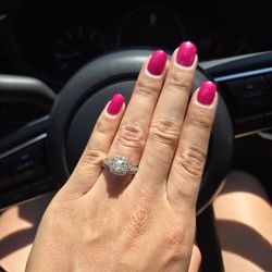 Cushion White gold 1.5 carats diamond ring set