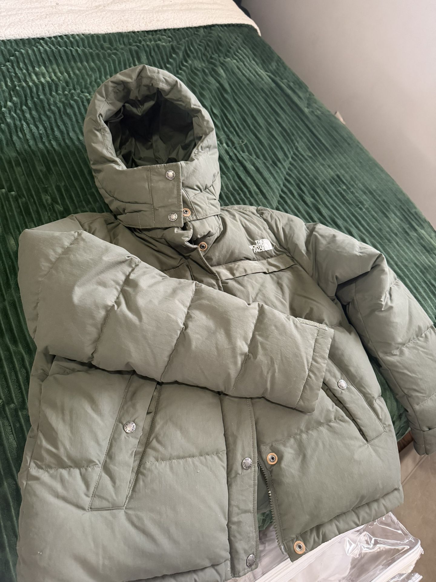 Woman’s North face Jacket
