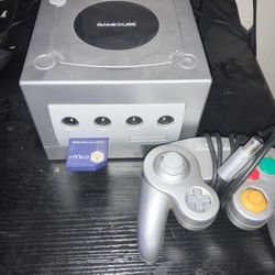 Nintendo GameCube With Pokemon XD Gale Of Darkness 
