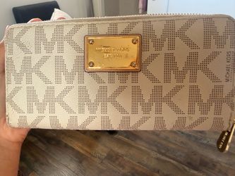 Michael Kors wallet
