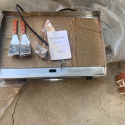Electric griddle