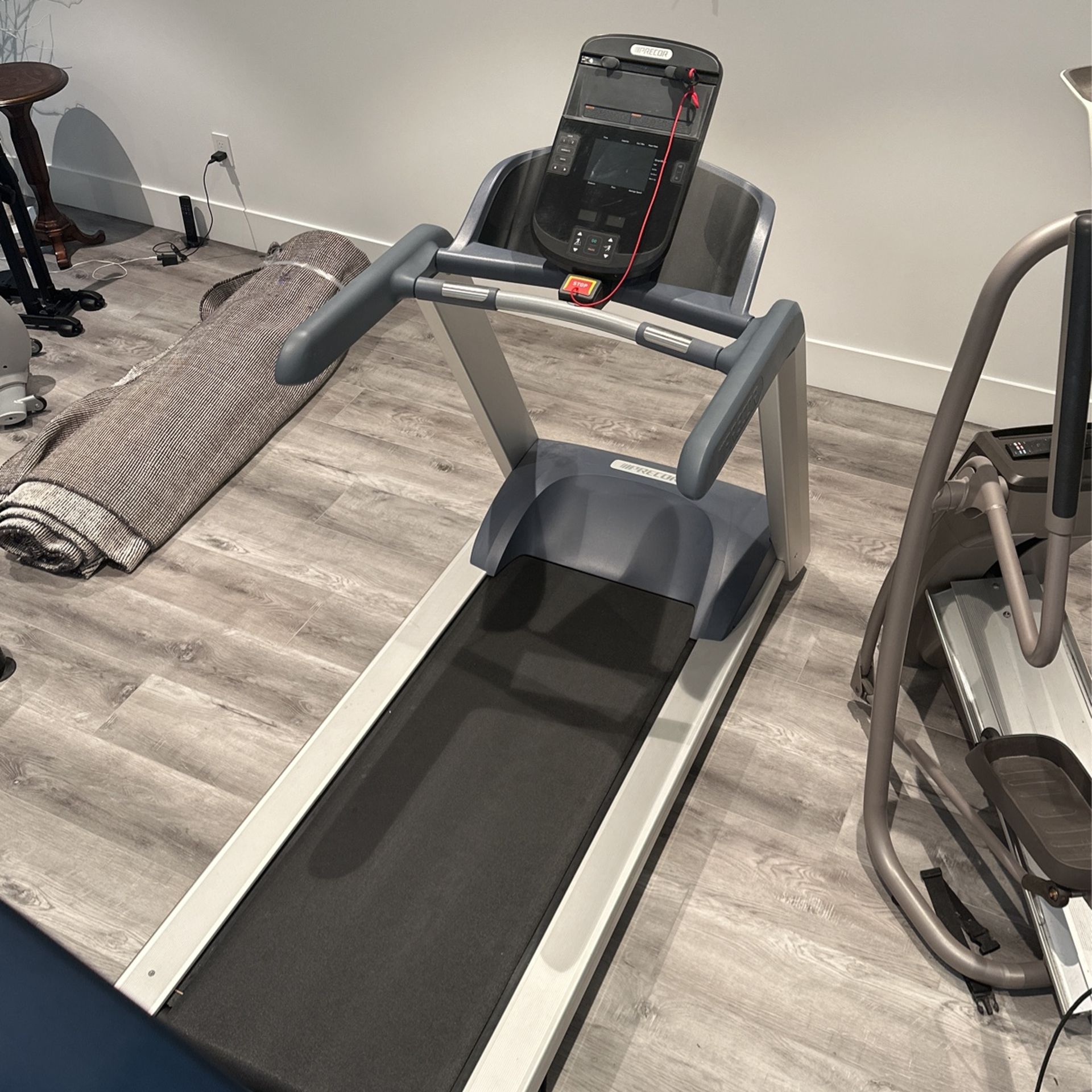 Precor TRM 425/445 Treadmill