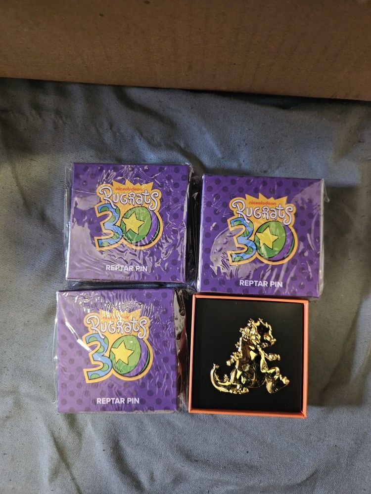 Rugrats 30 Reptar Gold Pin