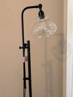 Floor lamp