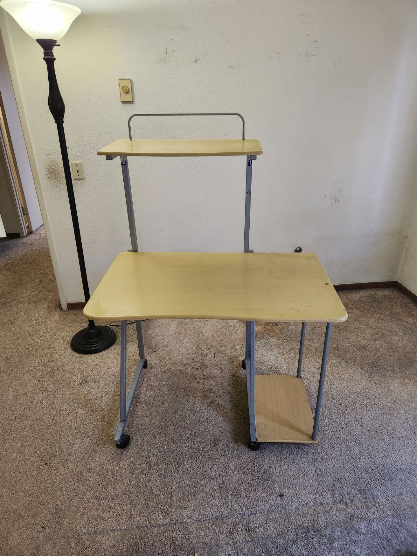 Computer desk