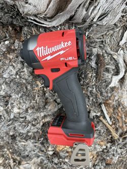 Milwaukee 1/4 Hex Impact Driver 2953-20 (0514-02)