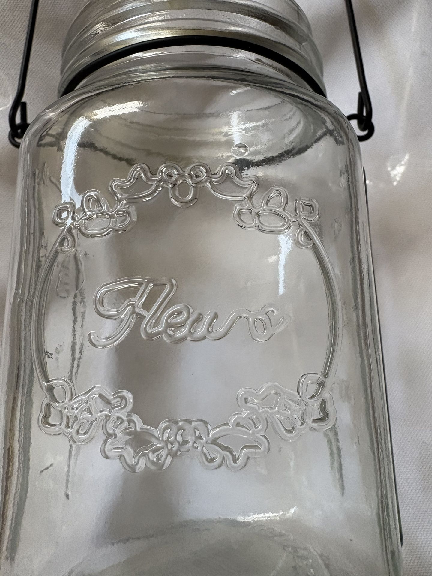 12 Pint size Mason Jars