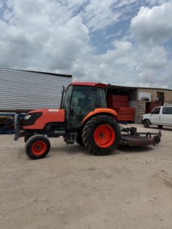 2012 Kubota M6040 tractor