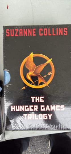 The Hunger Games Trilogy Box Set by Suzanne Collins