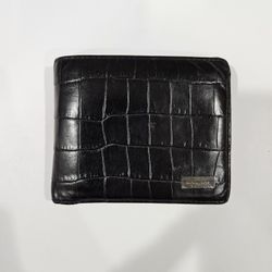 Michael Kors Mens Bi Fold Wallet 
Black Alligator 